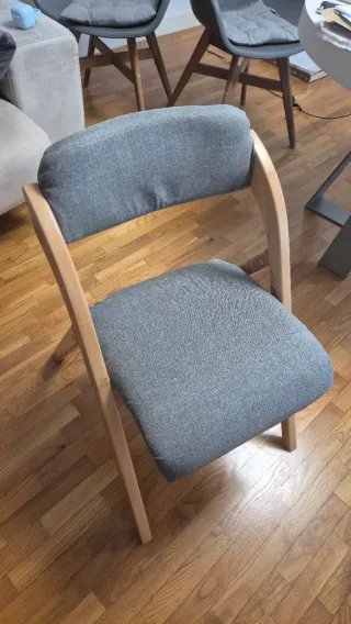 Silla plegable de madera y tela