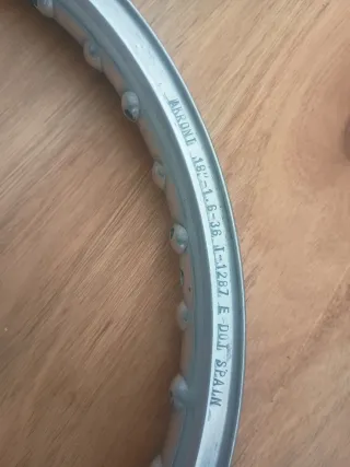 Llanta Akront Derbi 18x1.60