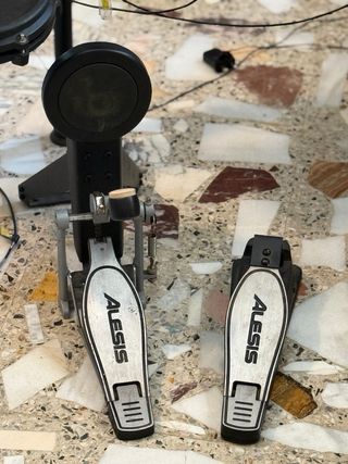 Batería Electrónica Alesis Nitro