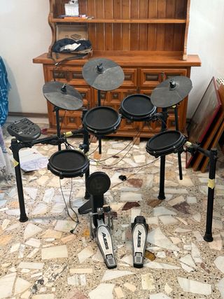 Batería Electrónica Alesis Nitro