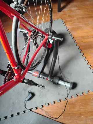 Rodillo Smart Z Pro y bicicleta carretera