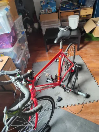 Rodillo Smart Z Pro y bicicleta carretera