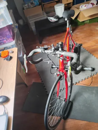 Rodillo Smart Z Pro y bicicleta carretera