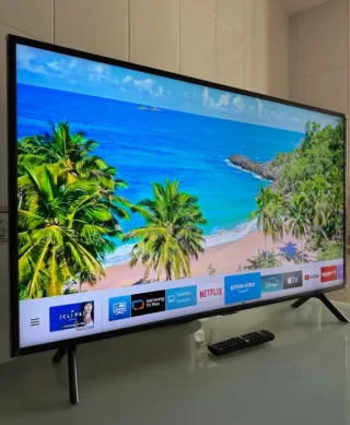 Tv Samsung 55" Smart TV 4K UHD Wifi