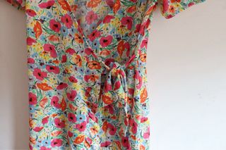 Vestido corto flores Lefties