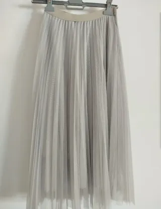 Falda de tul gris
