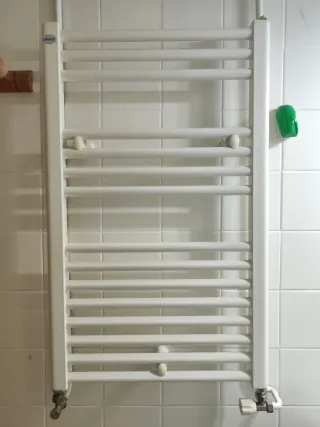 Caldera + 3 radiadores agua + termostato