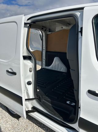 Peugeot Partner TEPEE Access 1.6 BlueHDi 55KW (75CV)