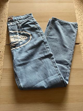 Vaqueros con logo estampado Corteiz