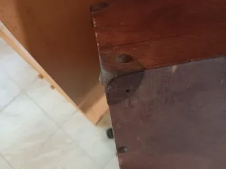 Maleta antigua de madera