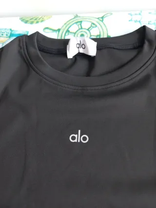 Camiseta deportiva Alo mujer , elástica,  nueva M