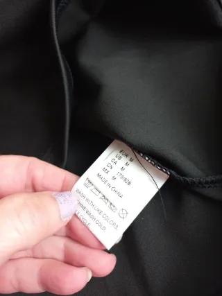 Camiseta deportiva Alo mujer , elástica,  nueva M