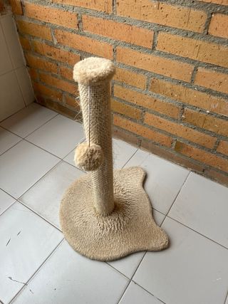 Torre y rascador para gato