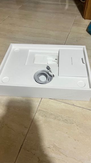 MacBook Air M2 8GB RAM Gris Espacial 256GB HD