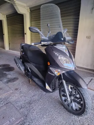 Scooter Benelli Zenzero