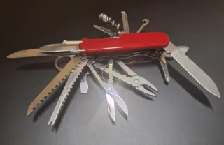 Navaja Victorinox Swiss Champ Nueva