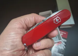 Navaja Victorinox Swiss Champ Nueva