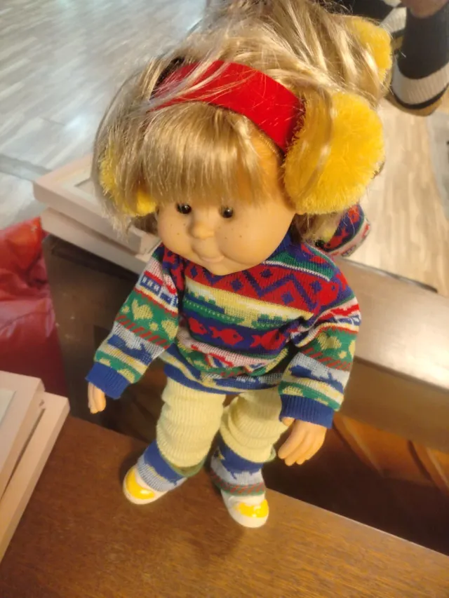 Muñeca Peniques con ropa de invierno