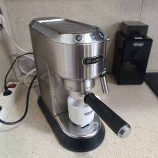 Cafetera Delonghi Dedica Style Metal