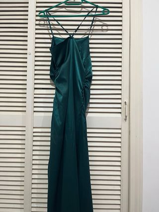 Vestido largo tirantes satén verde botella talla S