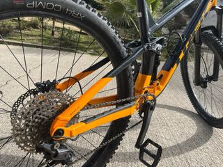 Bicicleta Trek Fuel EX 5 2023