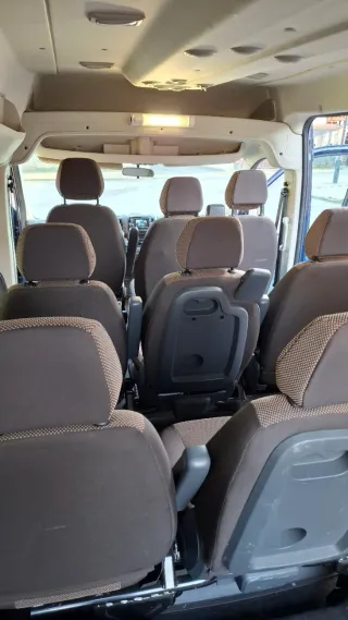 Alquiler furgoneta 9 plazas