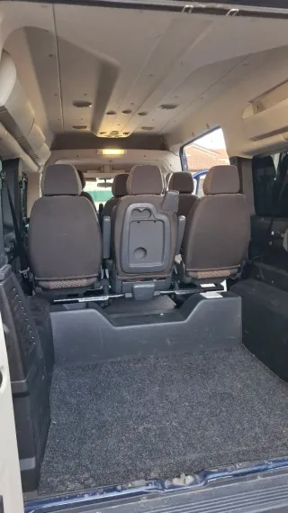 Alquiler furgoneta 9 plazas