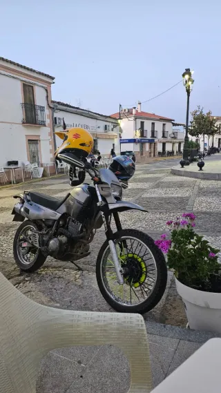 Yamaha 600