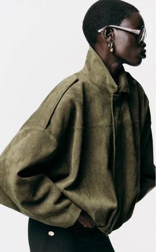 Cazadora bomber efecto ante verde