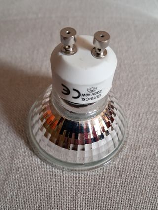 Lámpara flexo de escritorio de color rojo