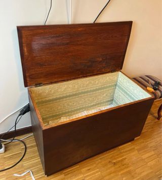 Baúl de madera artesanal