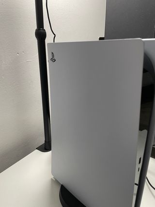 Playstation 5 Digital 825GB + 2 Controller
