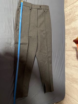 Pantalón de vestir PRADA gris elegante
