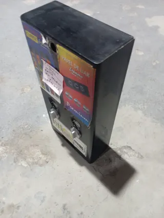 Distributore di accendini e carta ocb