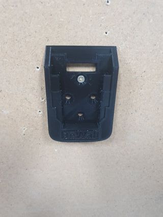 DEWALT 18V --4 Soportes para batería