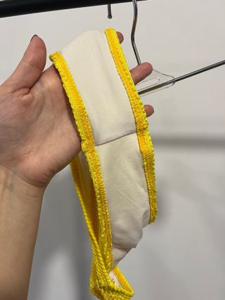 Cueca biquíni amarela Shein M