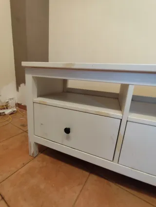 Mueble TV blanco madera