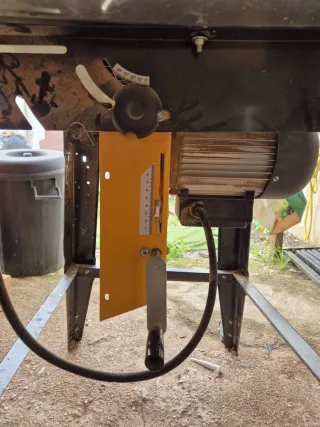 Sierra de mesa para carpintería