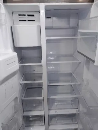 Nevera Electrolux  side -by-side Acero Inoxidable