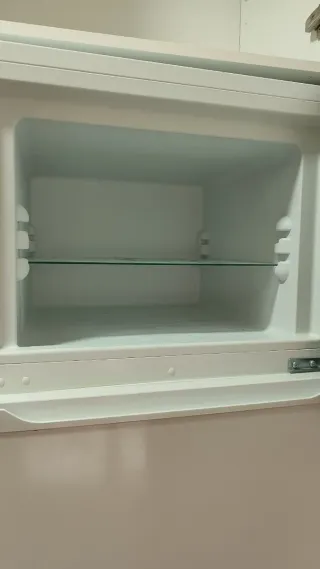 Nevera Liebherr semi nueva algo negociable