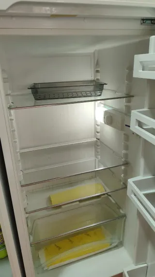 Nevera Liebherr semi nueva algo negociable