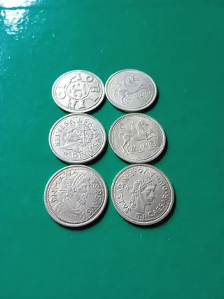 6 reproducciónes de plata