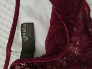 Conjunto lencería encaje burdeos