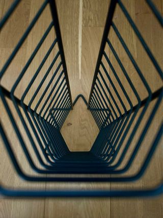 Soporte Metálico Vertical CDs/DVDs