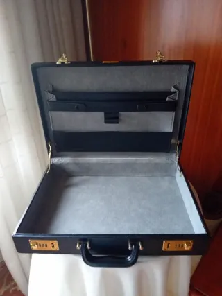 Maletín ejecutivo International negro