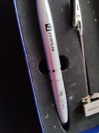 Bolígrafo y clip Renault F1 Team