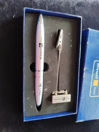 Bolígrafo y clip Renault F1 Team