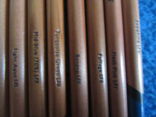 Derwent Lightfast.  lapices profesionales sueltos