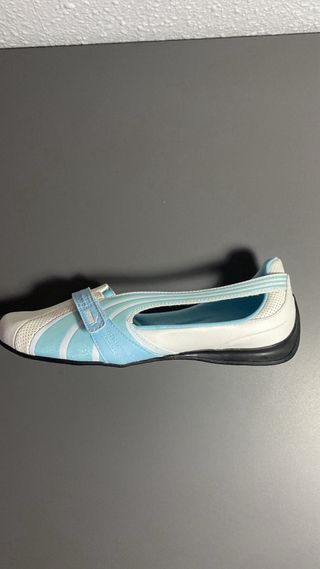 Zapatillas Puma Bailarina Blancas y Azules