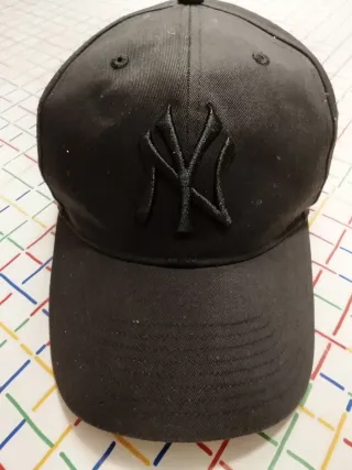 Sudadera PlayStation, gorras, cazadora Pull&Bear..